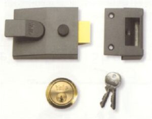 YALE 91PB Cyl Rim Nightlatch Non-Deadlocking Std DMG/PB (EACH)